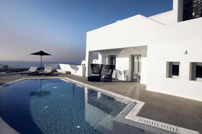 Santorini luxury villa Selini in Oia