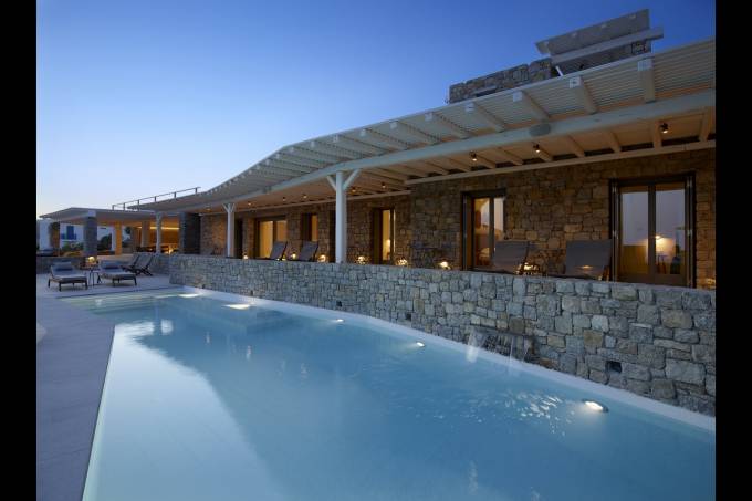 Mykonos luxury villa Nicole in Kalo Livadi