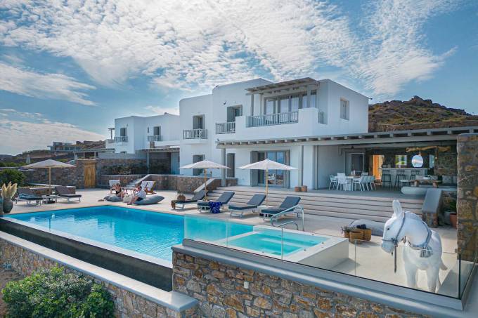 Mykonos luxury villa Hailey in Kalafatis