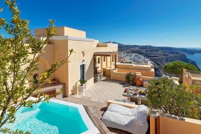 Santorini luxury villa Maison L&#039;Archipel in Fira