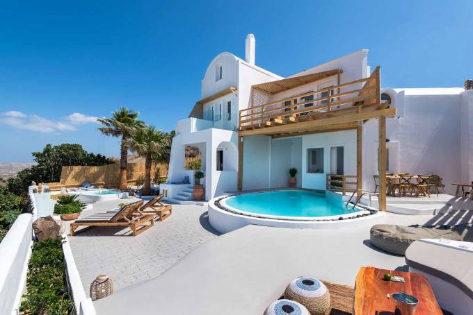 Santorini luxury villa Tropicana in Akrotiri