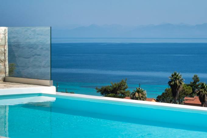 Lefkada luxury villa Oberon in Agios Ioannis