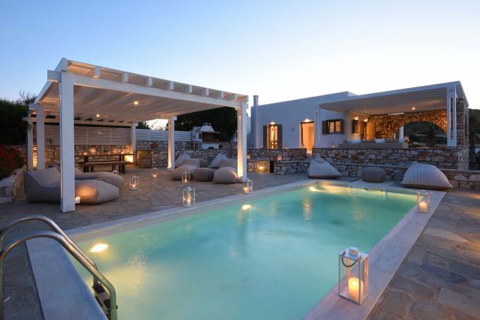 Paros luxury villa Almyra in Ambelas