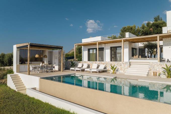 Aitoloakarnania luxury villa Shoreleaf in Paleros