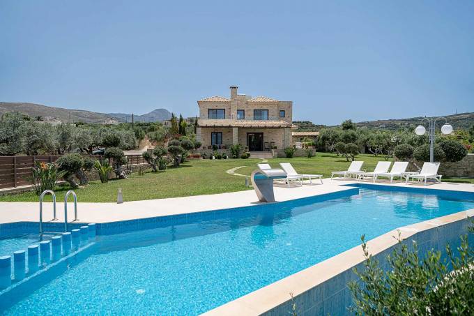 Crete luxury villa Aliza in Ammoudara