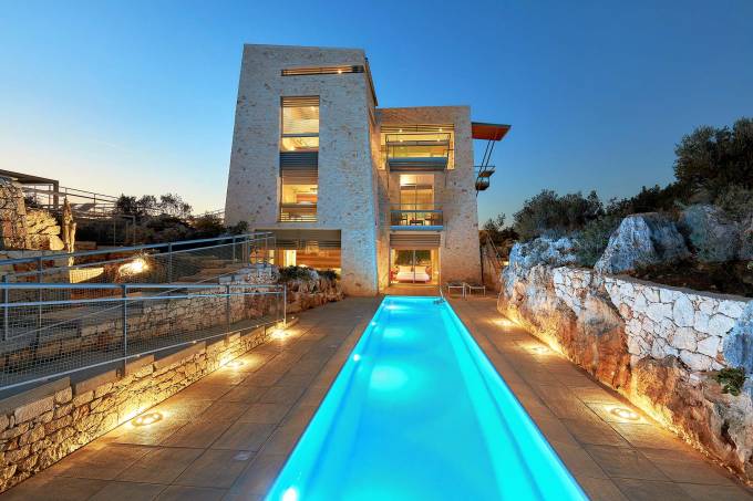 Crete luxury villa Odessa in Akrotiri