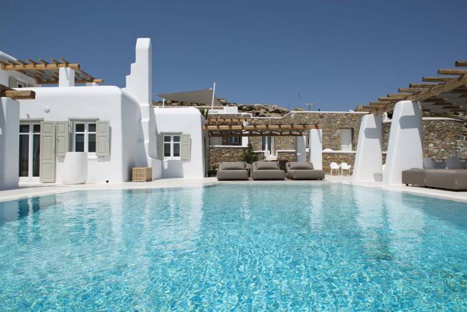  Mykonos luxury villa Deep Blue in Tourlos