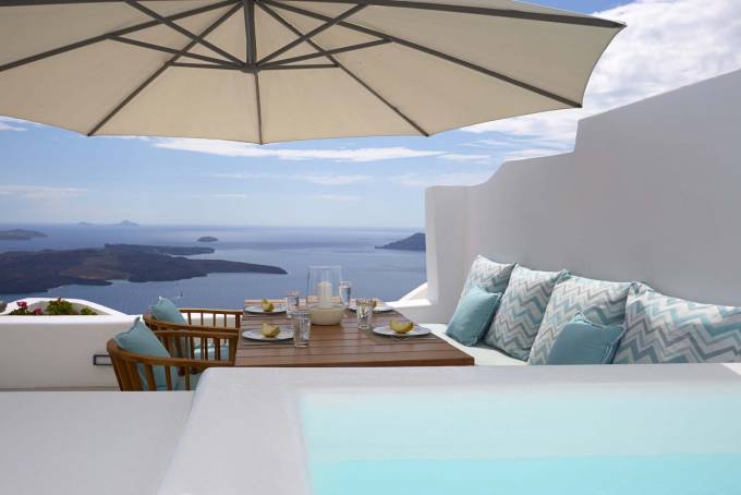Santorini luxury villa Cliff Haven in Imerovigli