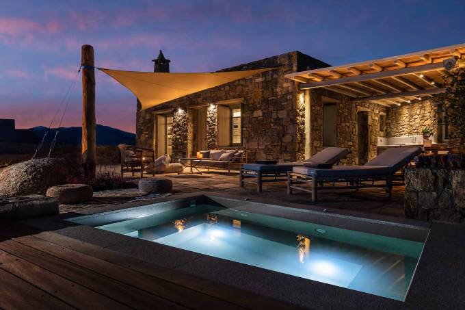 Mykonos luxury villa Abigail in Ftelia