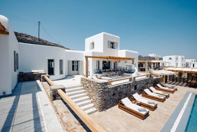 Mykonos luxury villa Swan in Kanalia